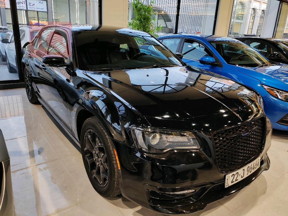 کرایسلەر 300